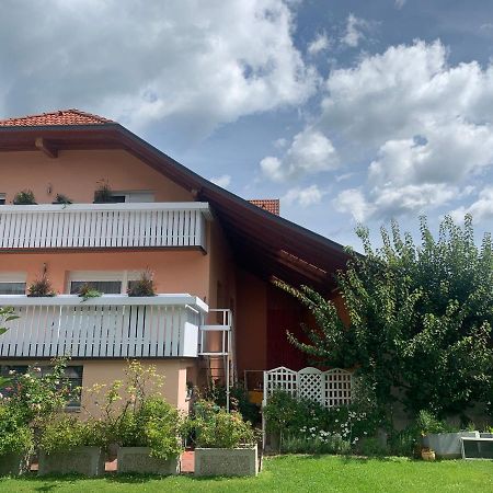 Apartma Metka Мойстрана Экстерьер фото